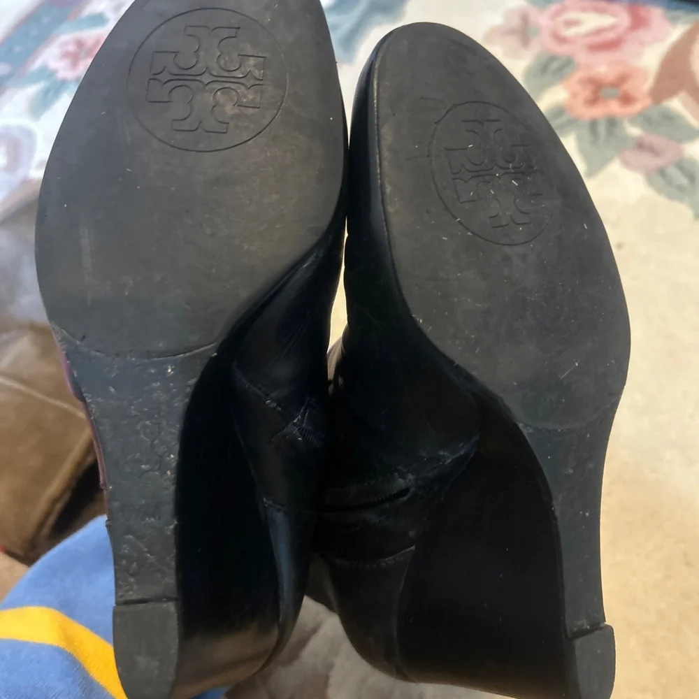 TORY BURCH WOMEN'S MILAN WEDGE ANKLE ZIP UP LEATHER BOOTIE BLACK 8.5